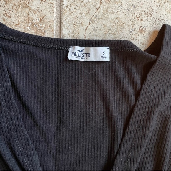 Hollister Black Wrap Up Top - Picture 2 of 2